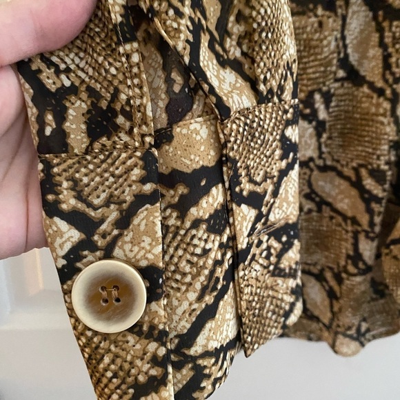 🍄Snake Print Tunic - Picture 4 of 5